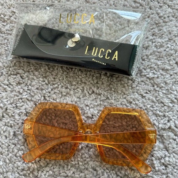 Accessories - Oversized orange sunglasses